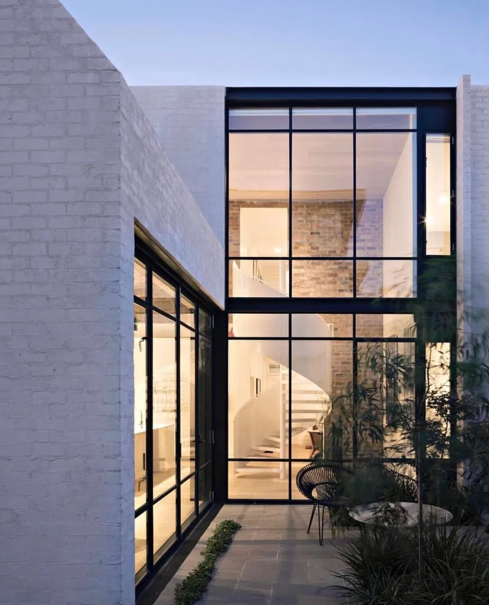 Sealed Window Structural Detail