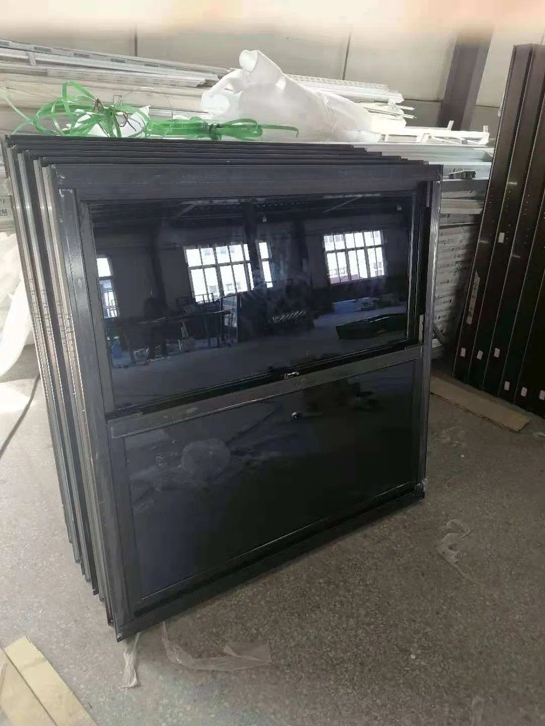 Black Color Aluminum Triple Glass Double Hung Window Bay Window for Garden