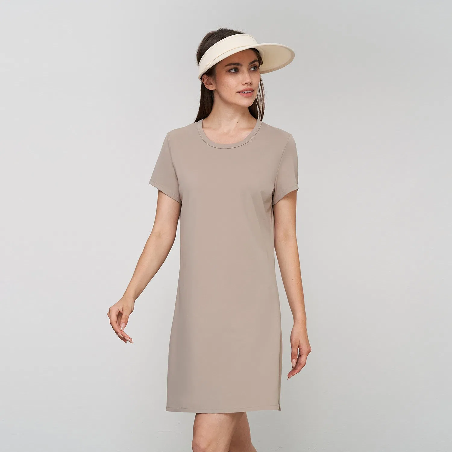 Vestido Esportivo Casual Adulto de Yoga por Atacado para Mulheres, Novo Vestido Esportivo Respirável de Verão com Fenda Lateral, Vestido Solto para Atividades Físicas, Vestido Casual para Treino