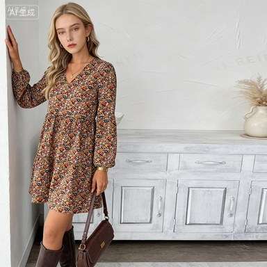 Vestido Mini Casual Boho com Estampa Floral de Manga Longa e Decote em V para Mulheres