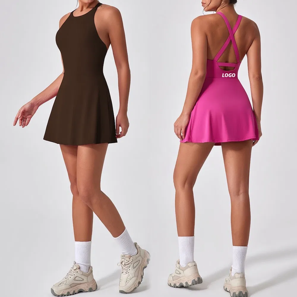 Vestidos de Tênis com Costas Cruzadas de Novo Design da Fábrica Tianchen com Shorts e Sutiã Embutidos, Vestido de Skort para Treino de Verão com Logo Personalizado, Roupas Atléticas para Golfe e Viagem