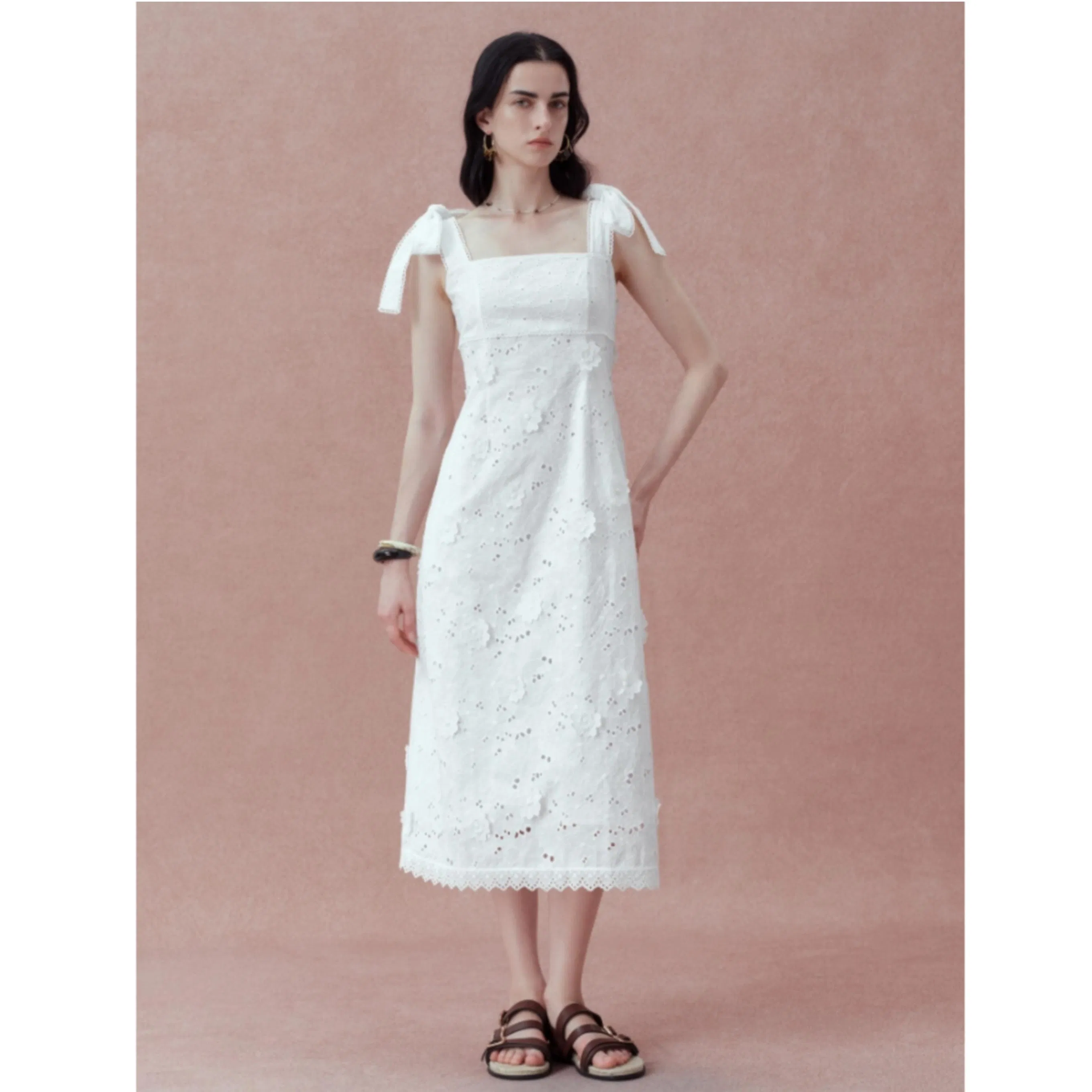 Vestido de Verão Feminino de Lazer Atacado Marca Algodão Bordado Tecido Laço no Ombro Vestido Longo para Uso Casual Diário