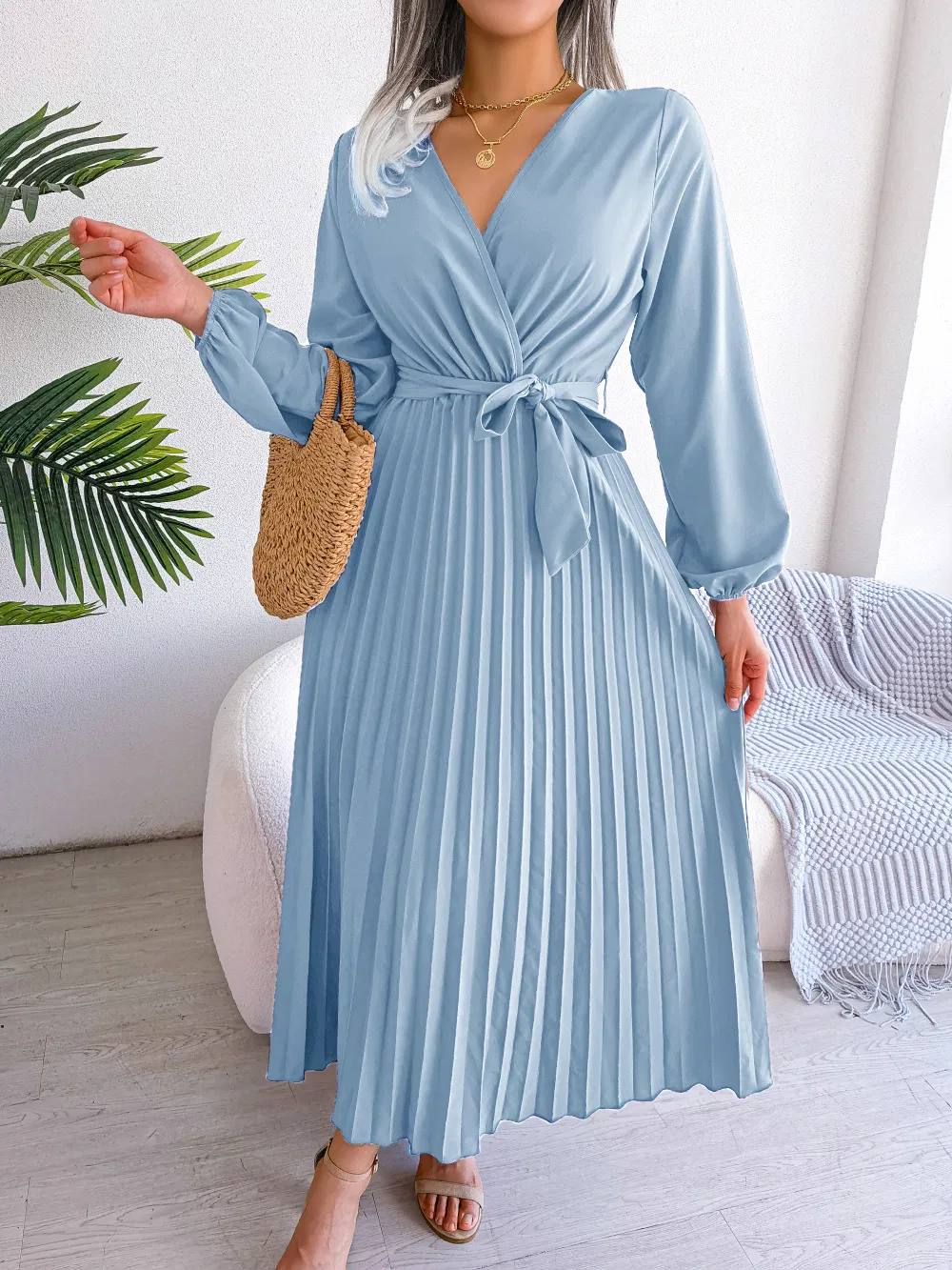 Vestido Feminino Manga Longa Decote em V