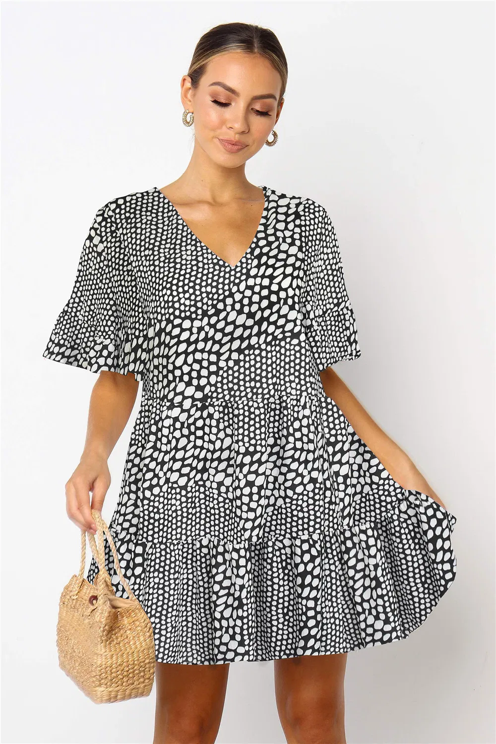 Melhores Vendas Vestido Casual Elegante Feminino de Manga Curta com Decote em V em Cores Sólidas Europeu e Americano