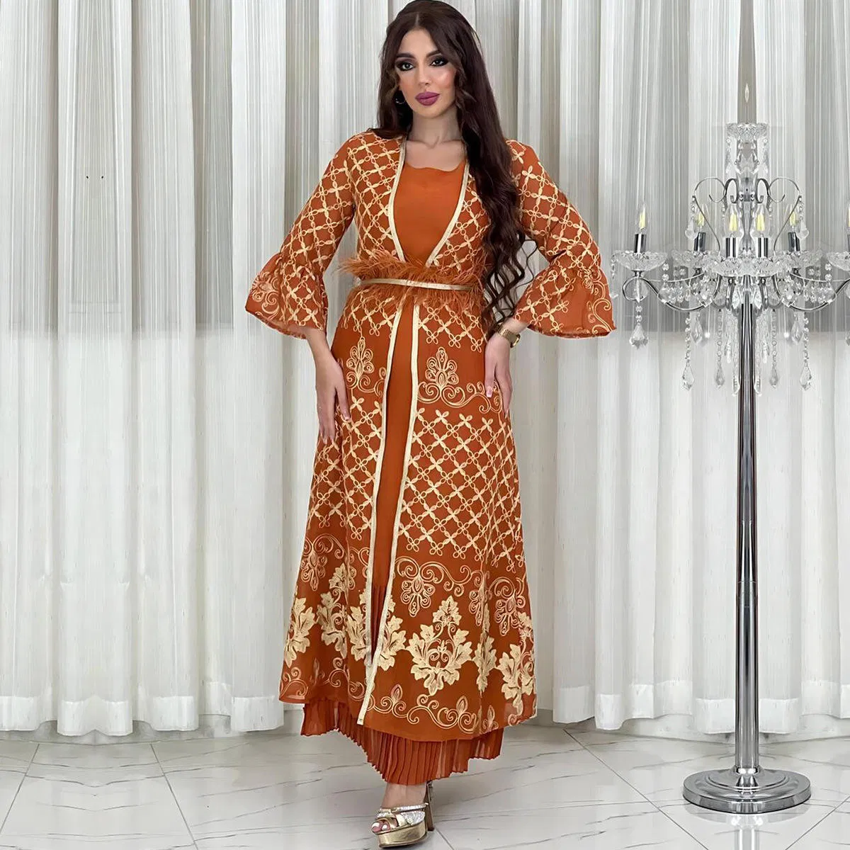 Vestido de algodão impresso muçulmano casual e fashionável, respirável e tingido liso