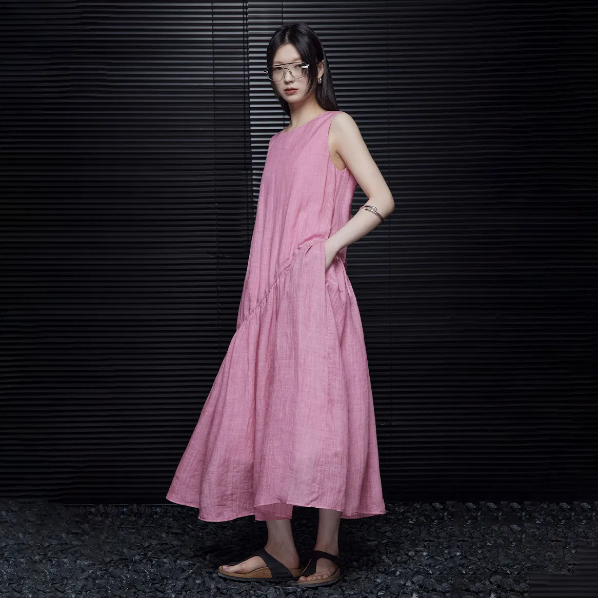 Vestido Maxi Flowy de Linho Puro Sem Mangas Rosa Envelhecido, Vestido Casual de Linho para Mulheres com Renda Diagonal