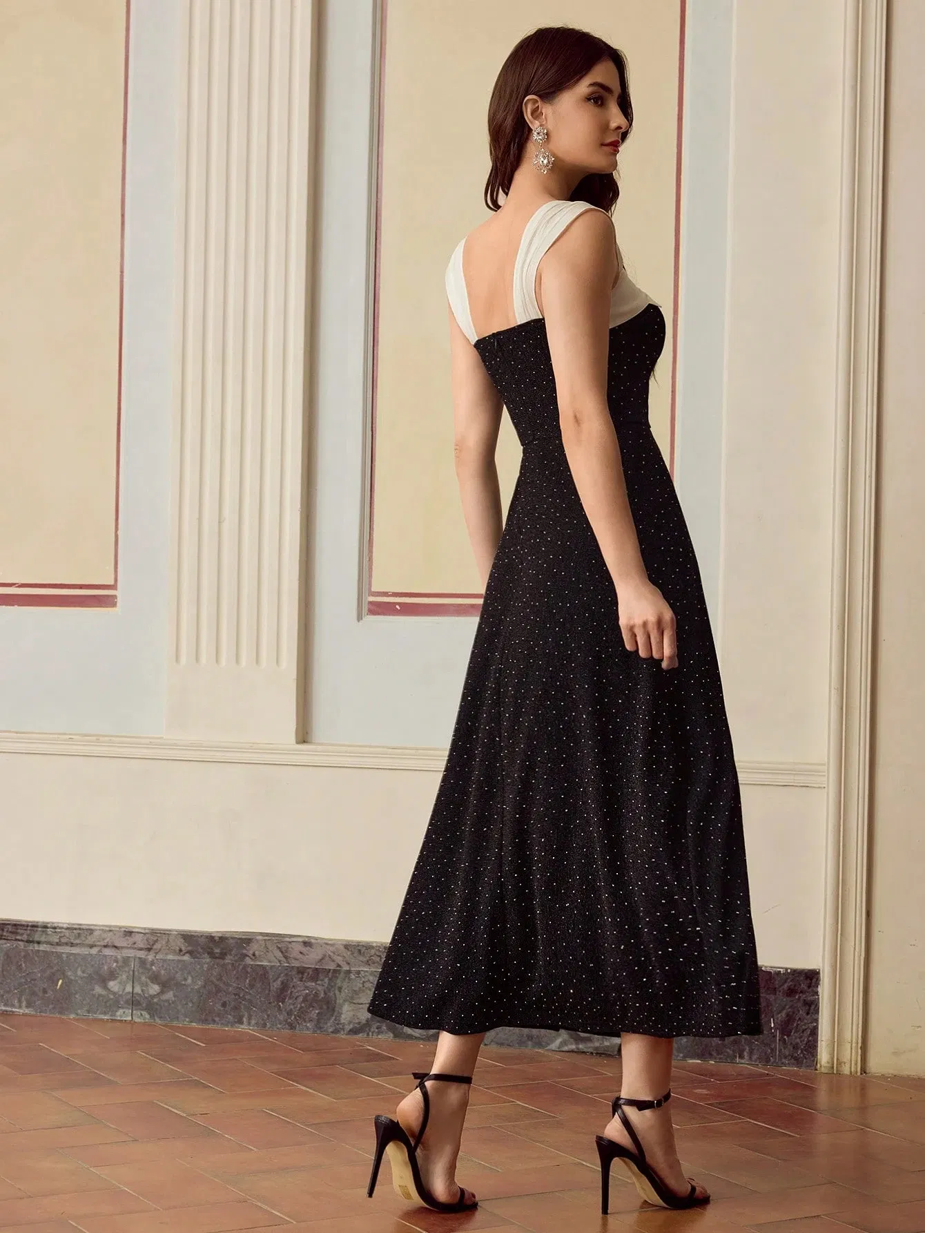 Vestido Casual Sem Mangas Leve e Simples para Viagens de Verão