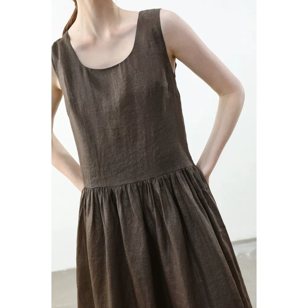 Vestido Maxi Sem Mangas de Linho com Glitter Dourado