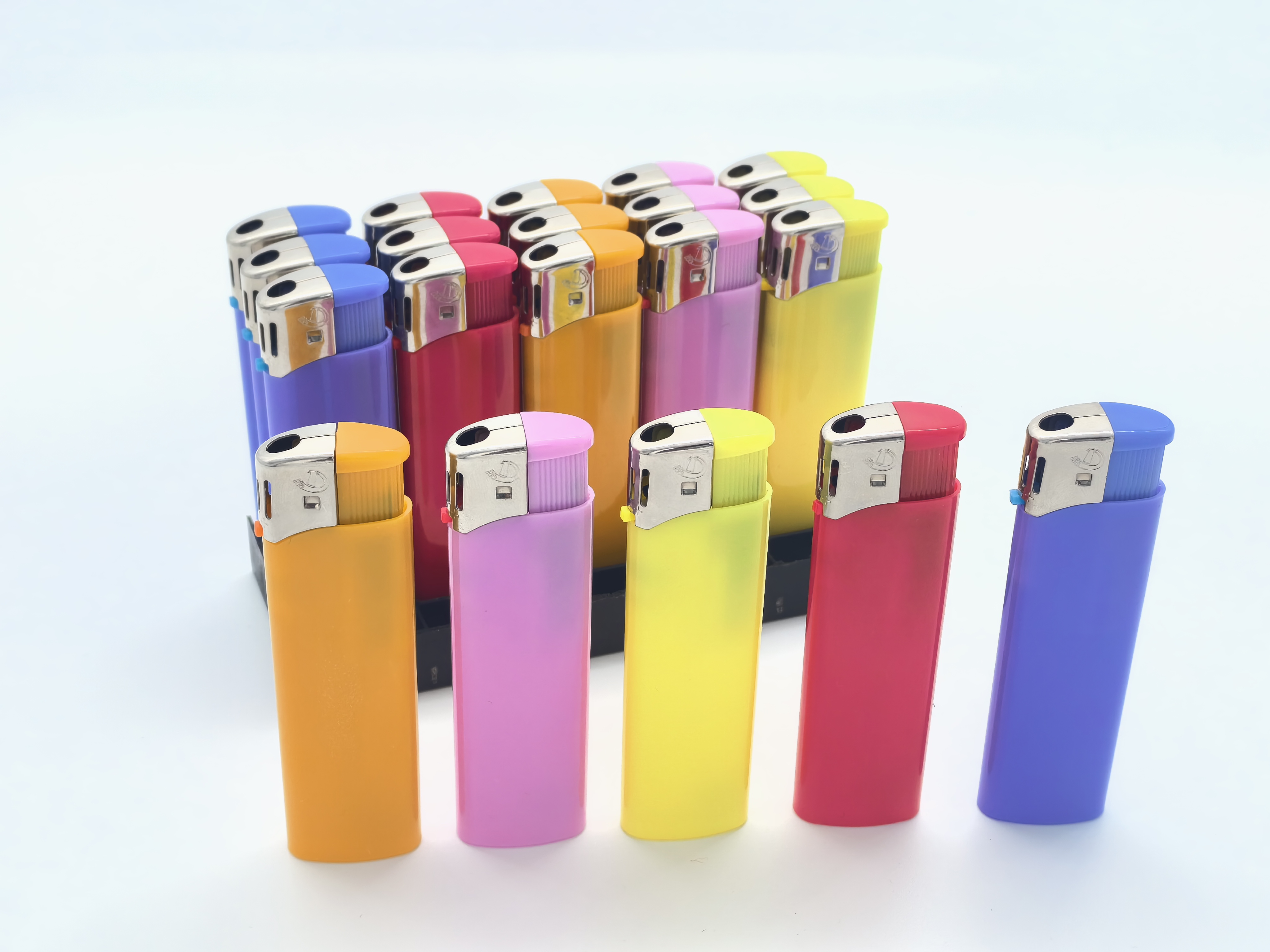 Disposable Refillable Va Cigarette Electronic Smoke Electronic Cigarette Wholesale Gas Lighter