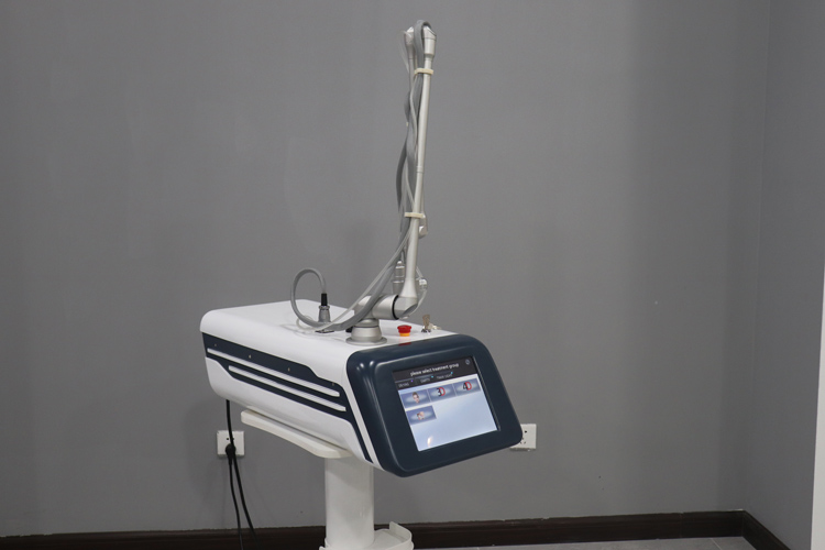Best Beauty Salon 10600 Nm Skin Stretch Marks Acne Removal Laser Equipment Co2 Fractional Laser Portable