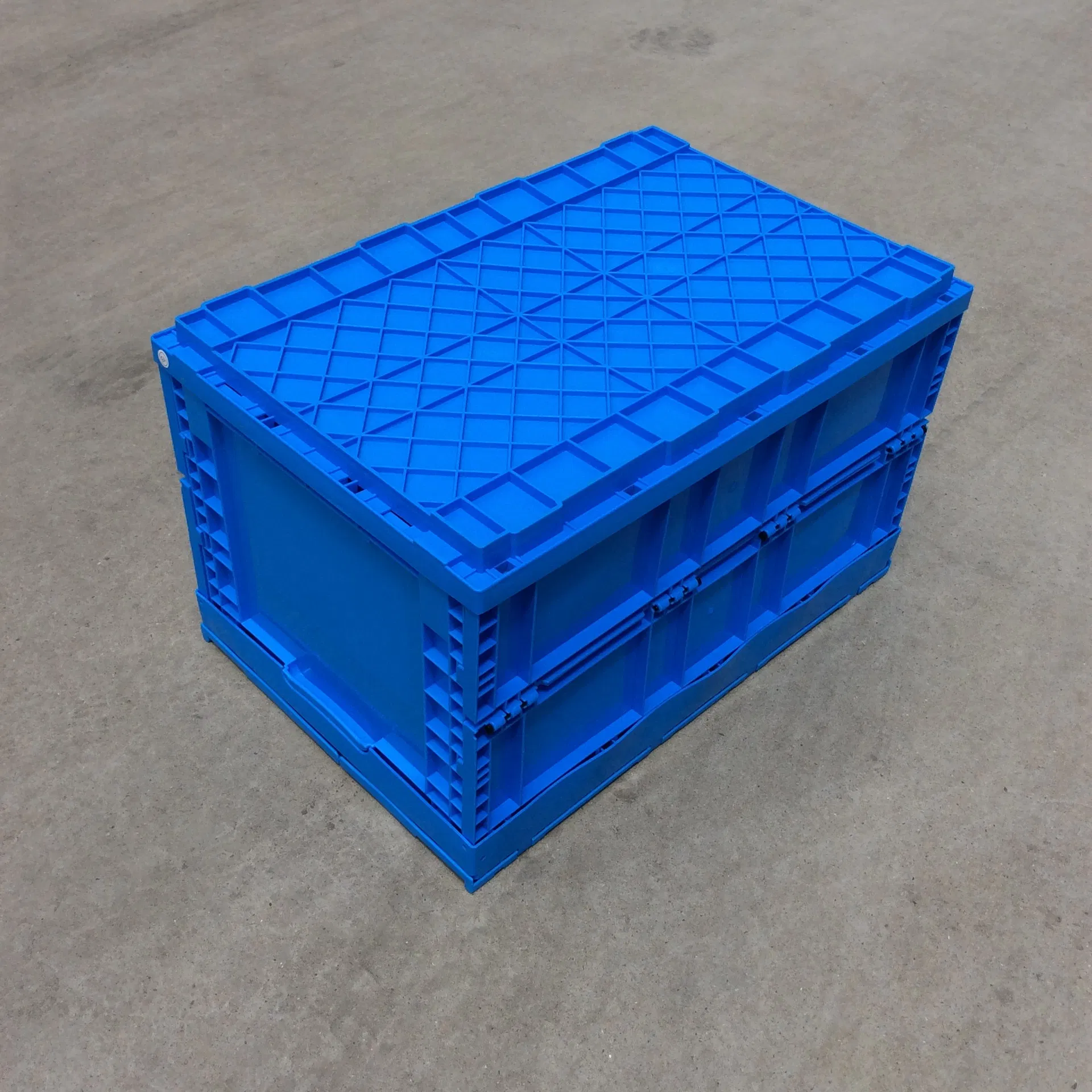 Robust Industrial Plastic Containers for Secure Product Transportation
