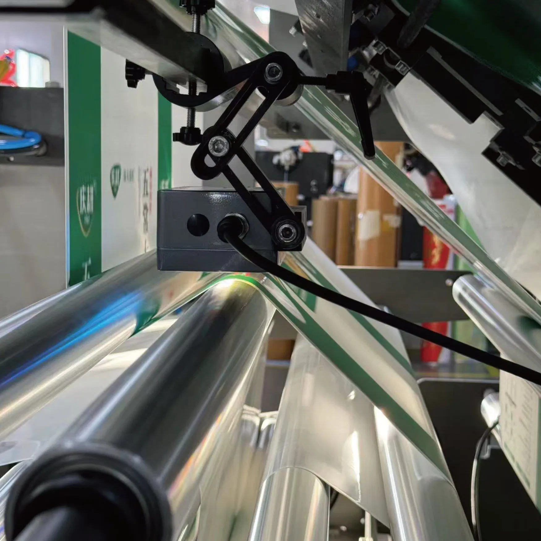 Factory Web Guiding System, Automatic Plastic Polythene T-Shirt Bottom Sealing Medical Urine Woven Mesh Shopping Biodegradable Bag Making Paper Printing Machine