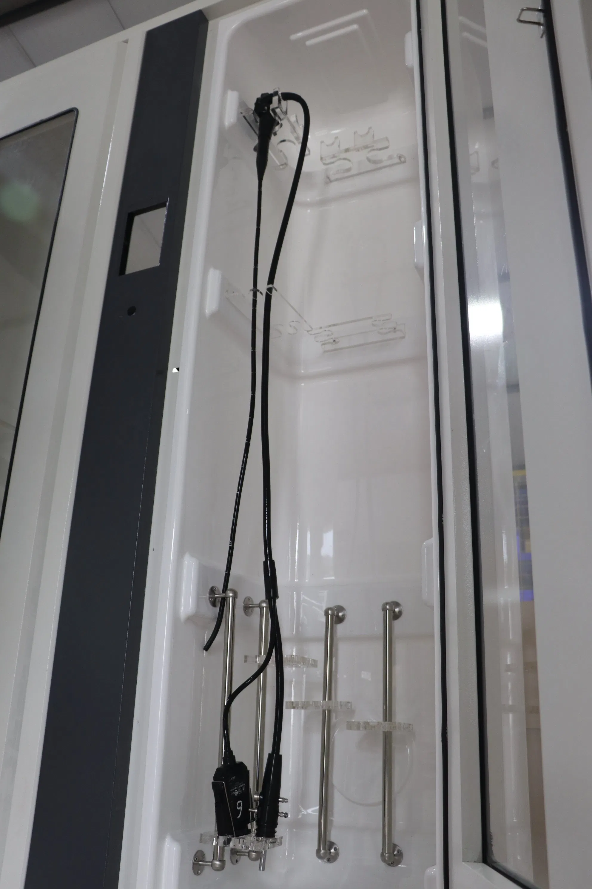 English Touch Screen HEPA Air Filtration Endoscope Storage Cabinet