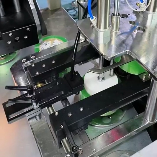 Automatic Tape Labeling Sealing Shrink Wrapping Packaging Machine for BOPP Duct Floor Warning Grid Medical Cloth Foam Masking Kraft Tape