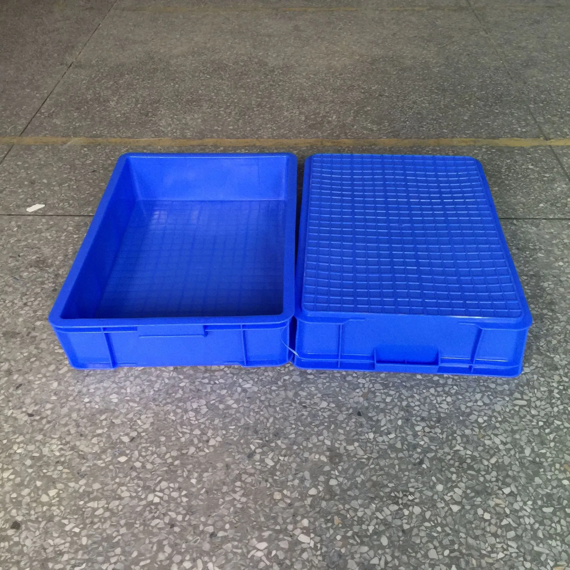 Sturdy Industrial Plastic Containers for Long-Term Use and Reliability
