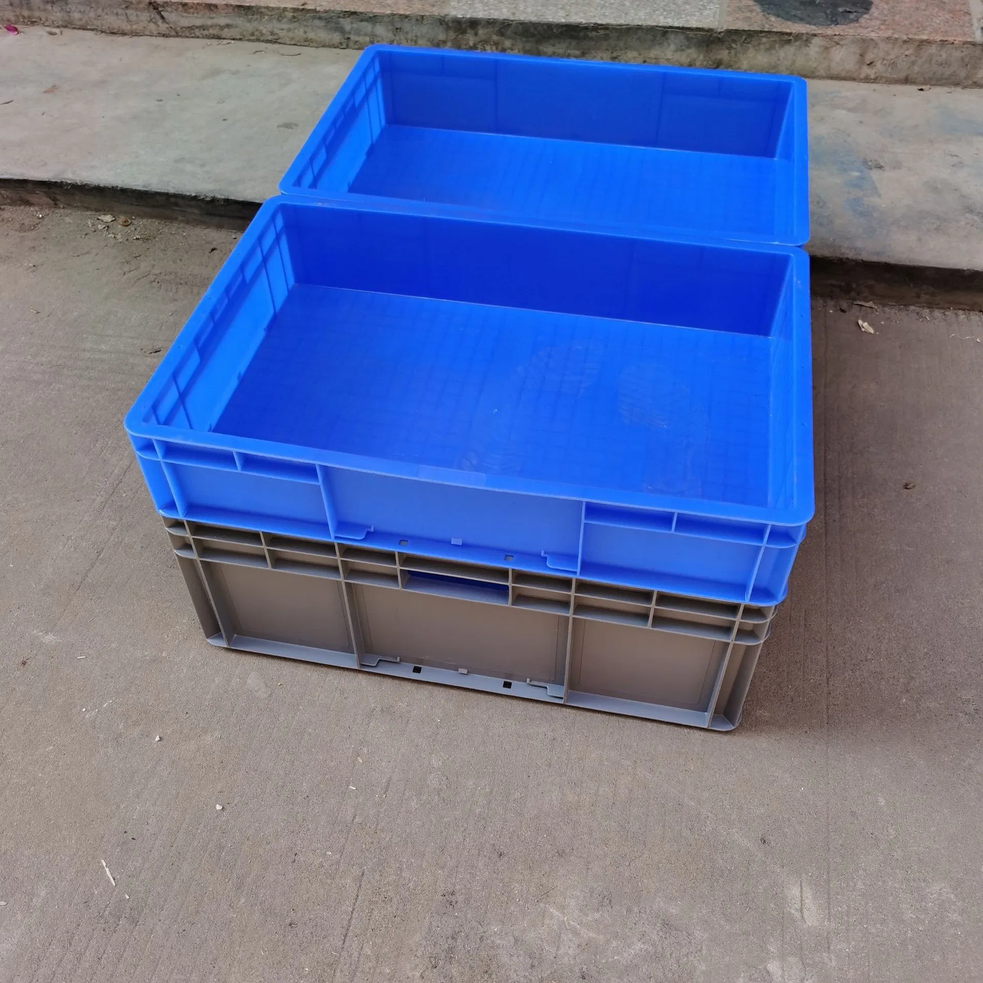 Heavy-Duty Plastic Containers for Industrial Use and Durability