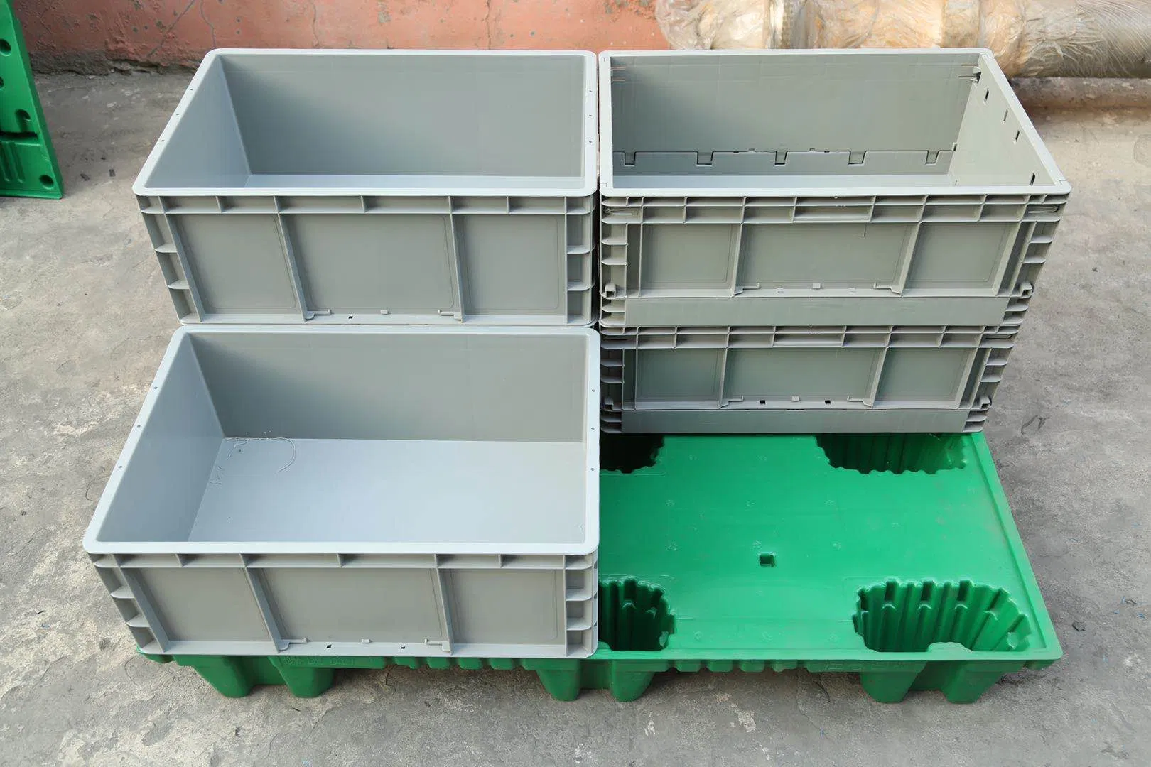 Robust Industrial Plastic Containers for Secure Product Transportation