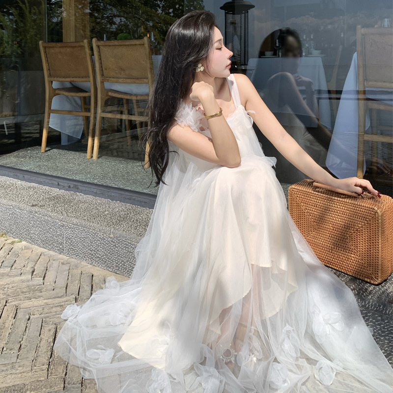 فستان زفاف هالتر بوهيمي لصباحات زفاف ساحرة