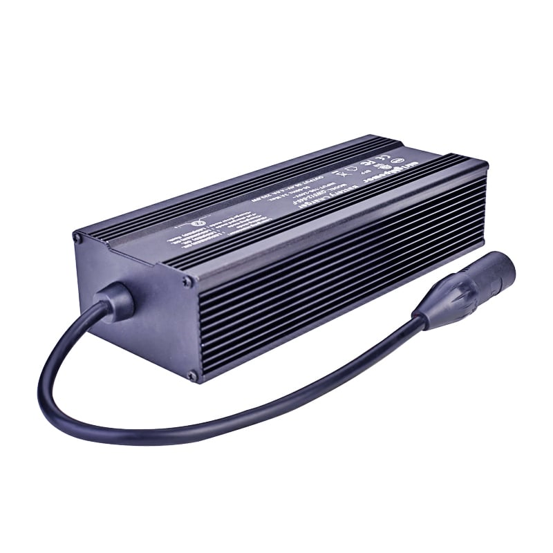 54V 54.75V 4A 4.5A Chargers 250W Outdoor IP54 IP56 Waterproof Charger for 15s 45V/48V LiFePO 4 LiFePO4 Battery Pack