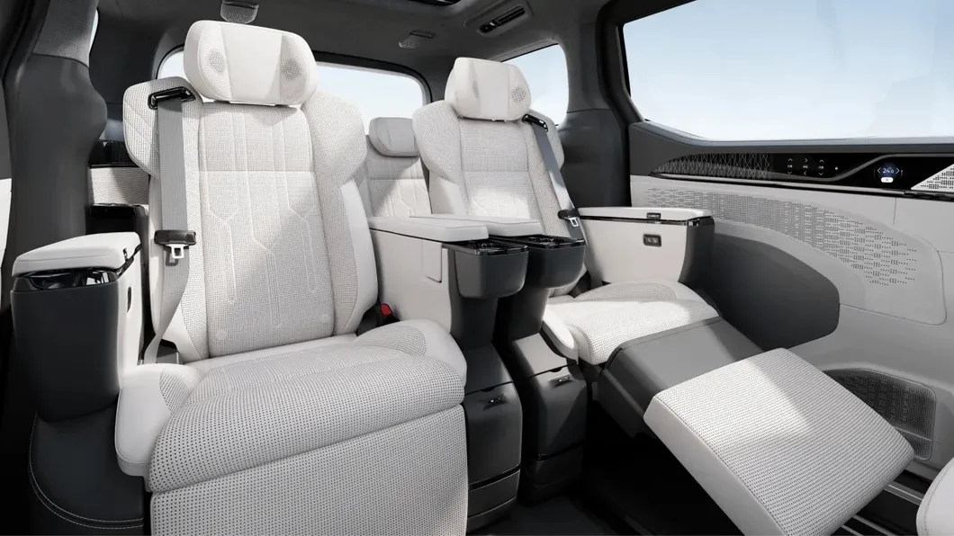 Extra long size leg rest