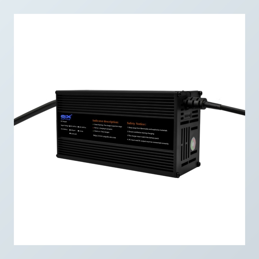 Advanced Smart 12V Battery Charger with Pulse Repair Functionality
