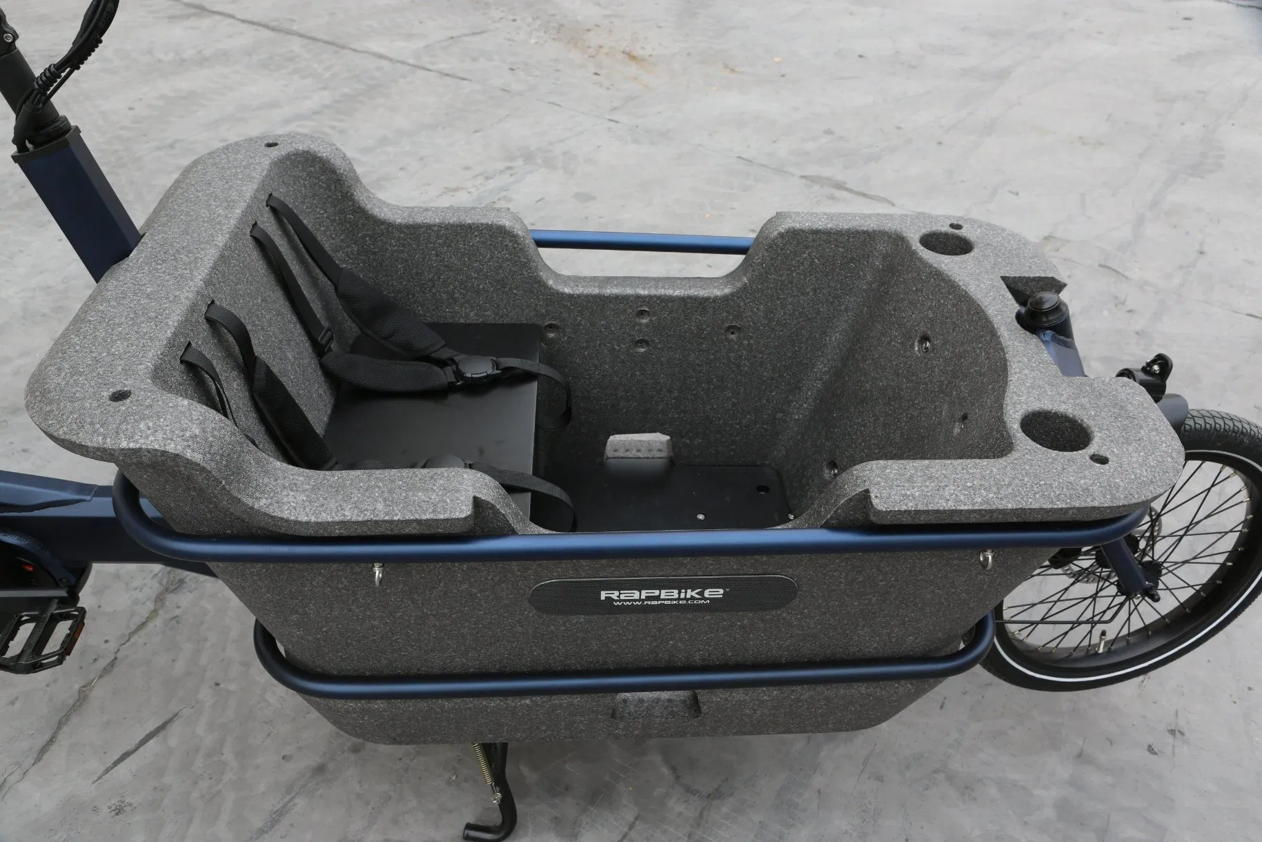 Wholesale Front Loading Fat Tire/Tyre Rideable Children MID Motor Battery Family Delivery Electric Cargo Bike At006