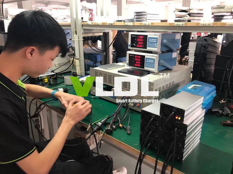 Lithium Battery Charger View 4