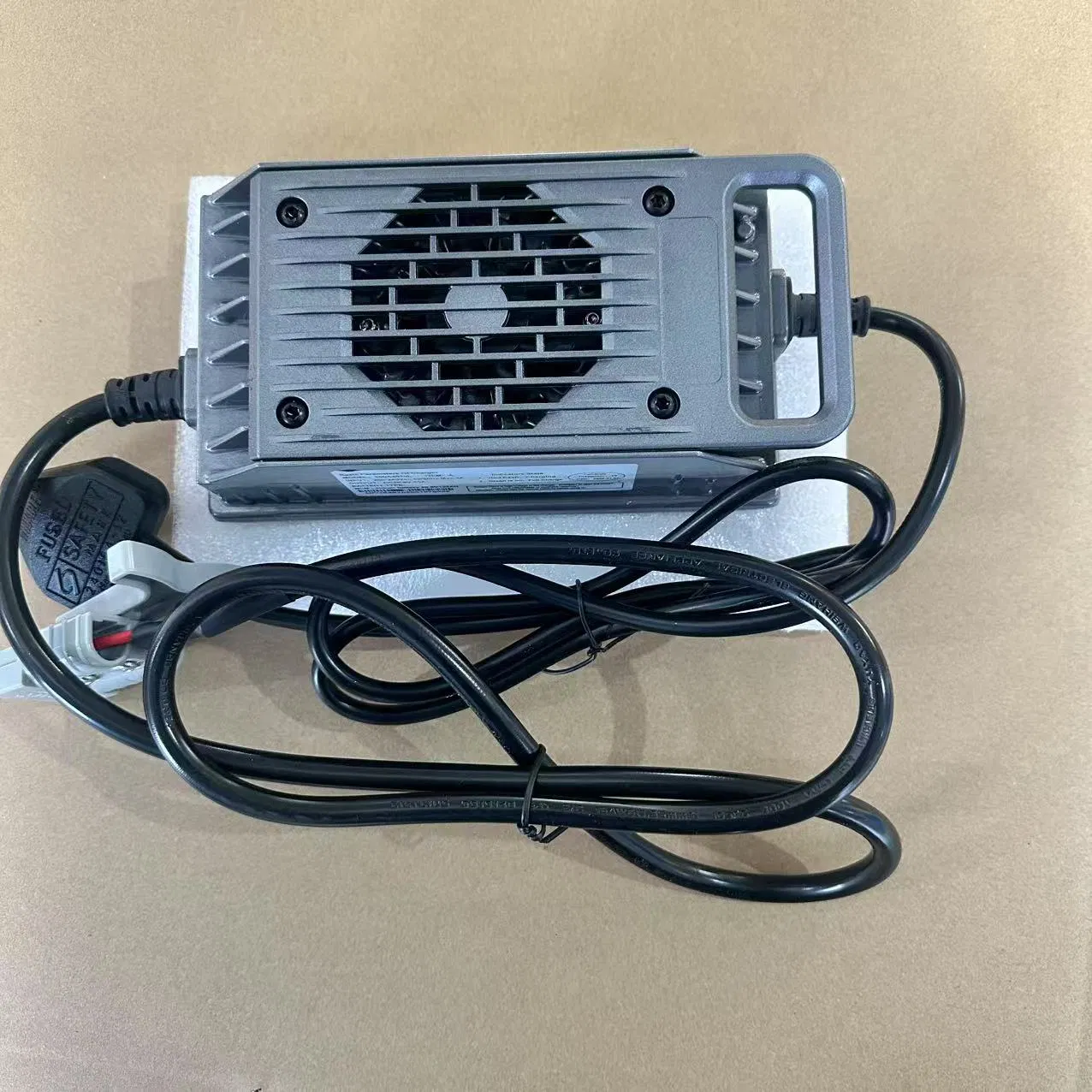 36V 25A Hot Selling Motorcycle Car Pulse Repair Battery Charger for Lithium Battery