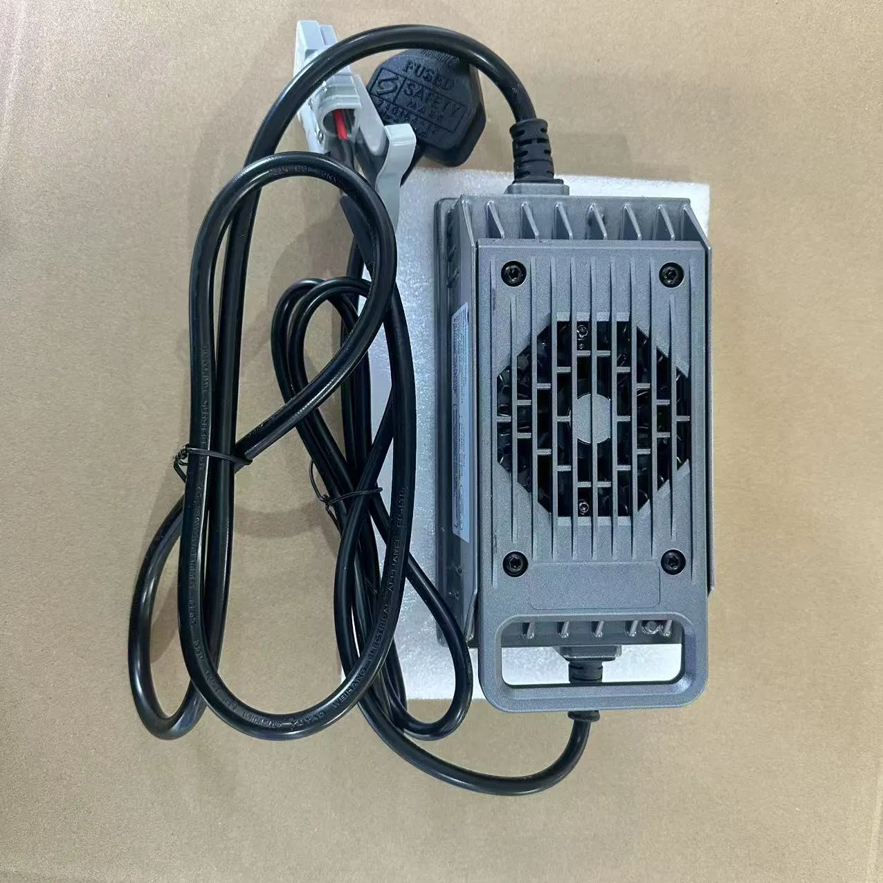 36V 25A Hot Selling Motorcycle Car Pulse Repair Battery Charger for Lithium Battery