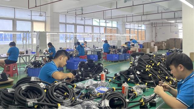 AC EV Charger for Residential and Commercial Use