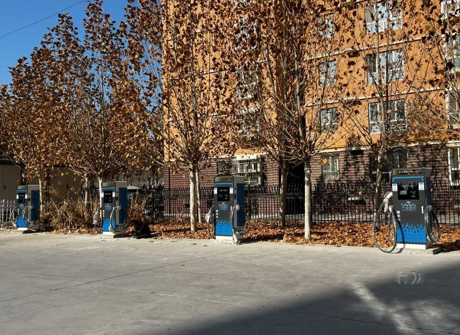 Yaolaichong Fast 60/120kw DC EV Charger Electric Vehicle Charging Station for Electric Car