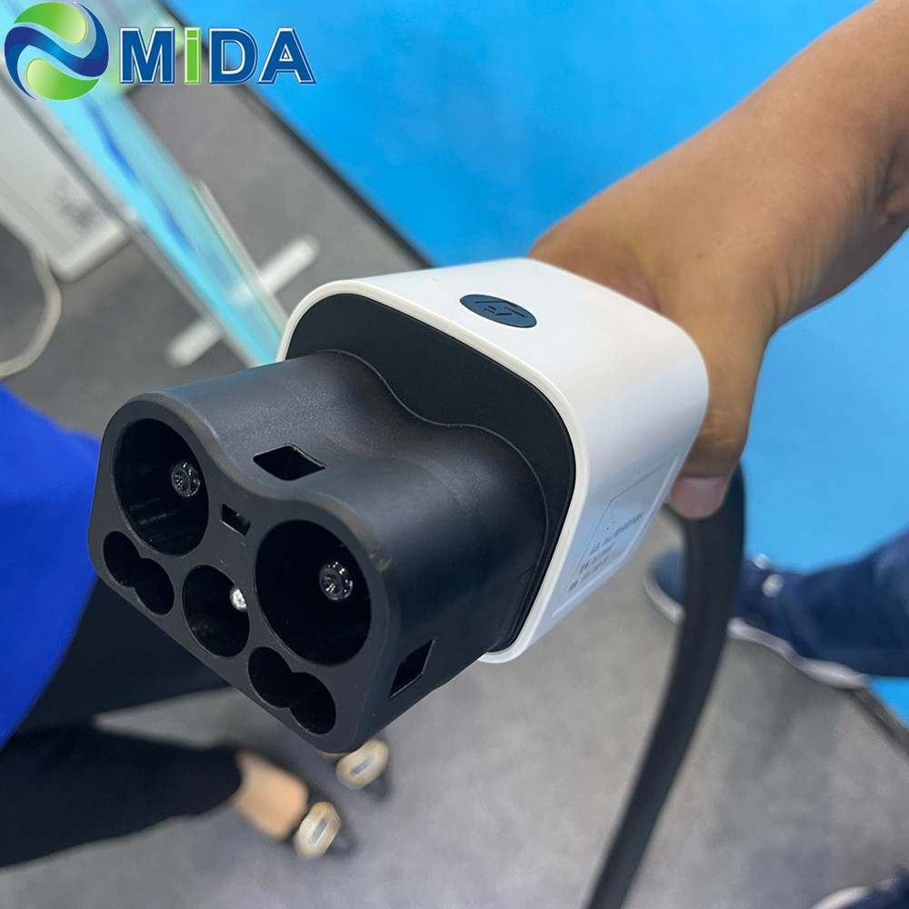 HPC Charging Plug