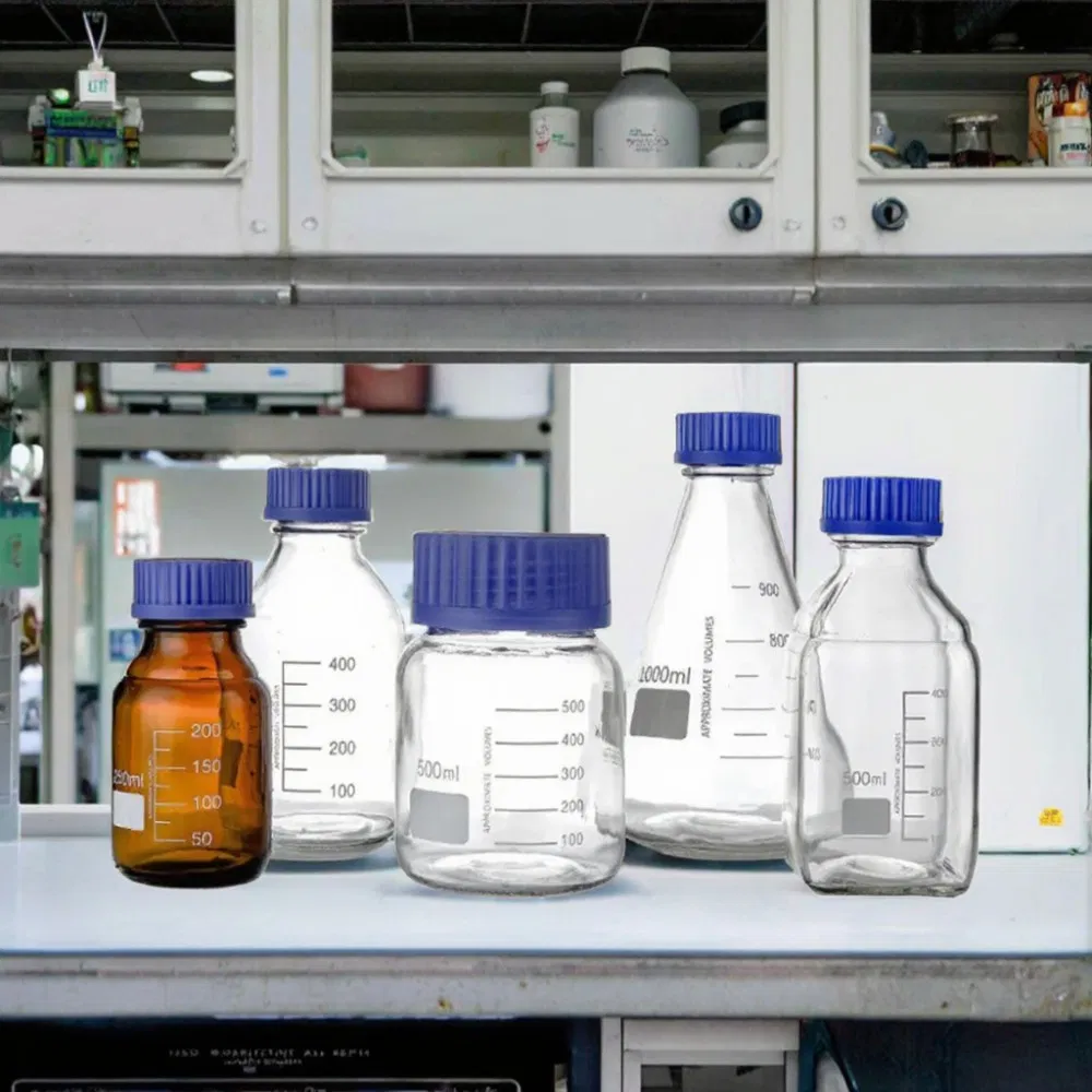 100ml Laboratory Glassware 250ml Reagent Bottle with Blue Gl45 Screw Cap Clean Transparent Amber Boro 3.3 Media Bottle Factory Price