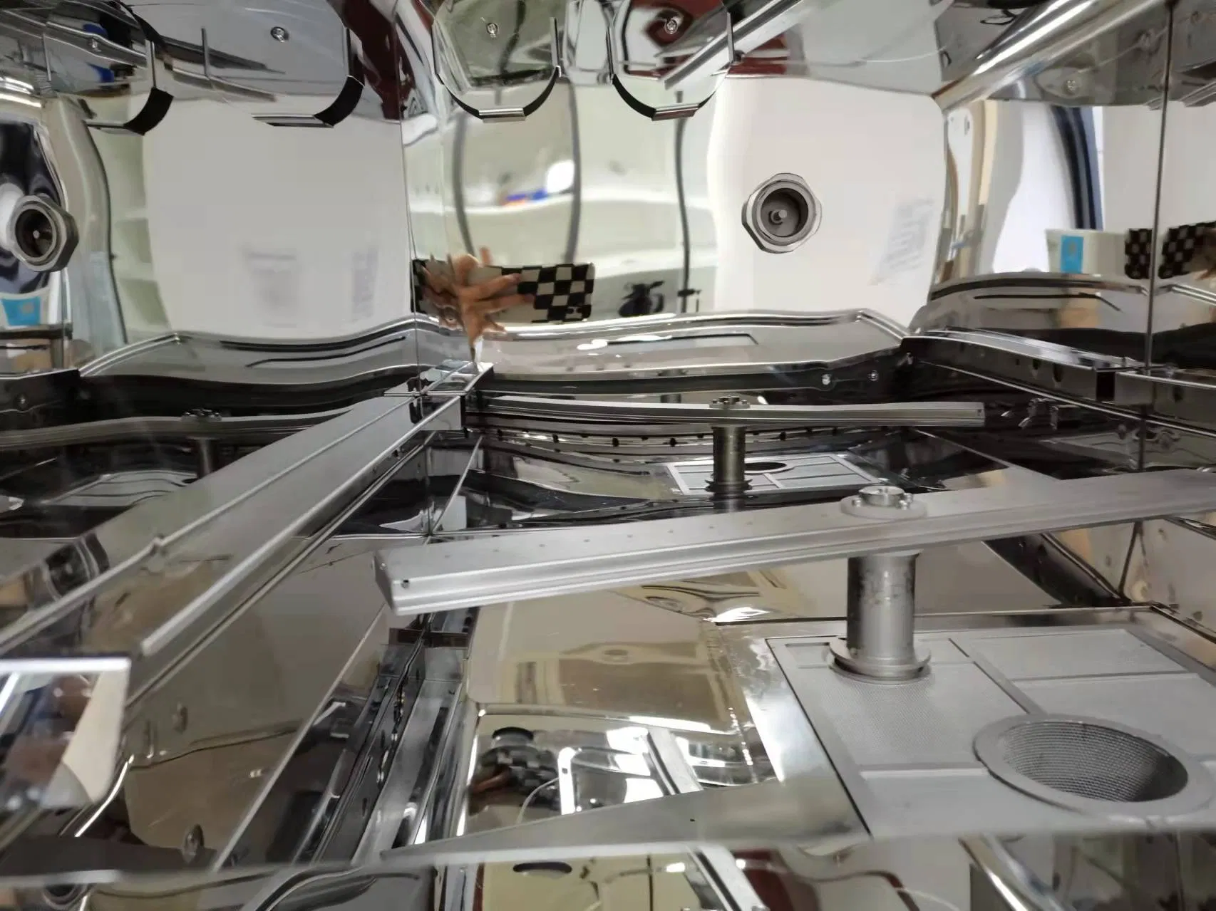 Fully Automatic Drying Benchtop Cleaning Machine to Solve Laboratory Glassware Cleaning Problems