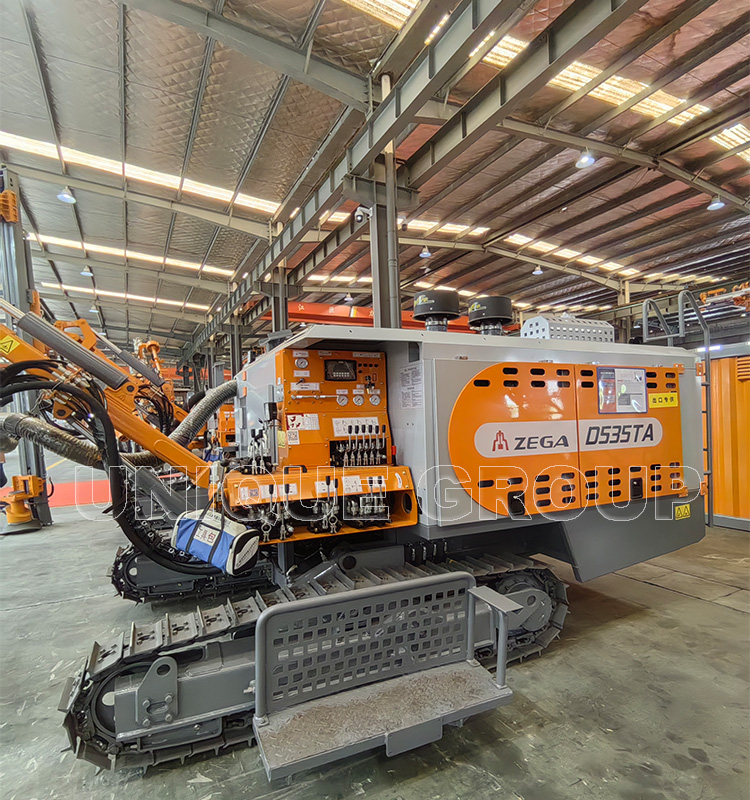 ZEGA D535 Crawler DTH Drill Rig With Diesel-Powered Air Compressor Motor &amp; Bearing For High Efficiency Quarry Mining