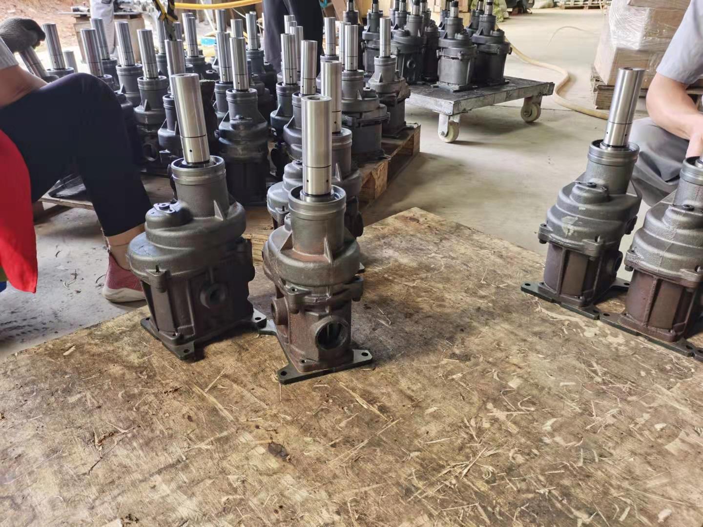 Pneumatic Horizontal Directional Drilling Rig