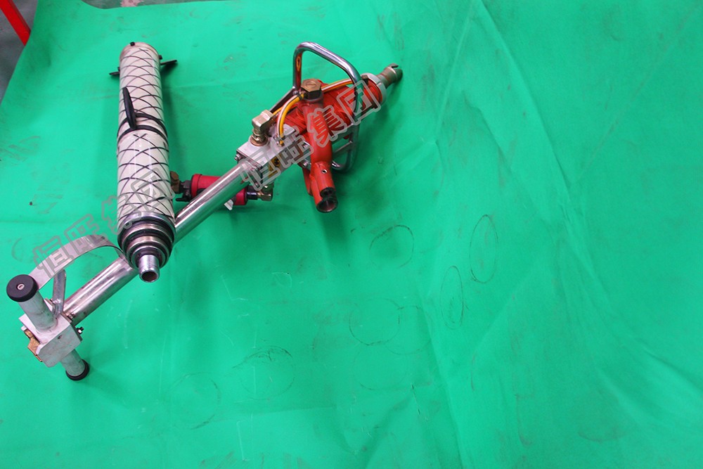 Pneumatic anchor drilling rig detailed look