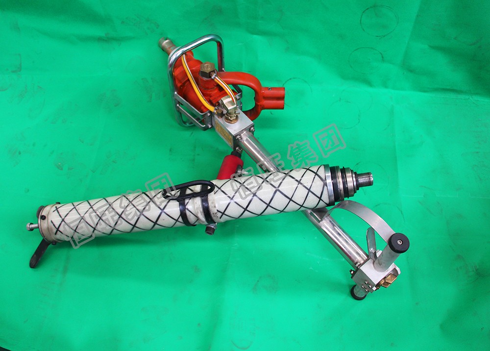 Pneumatic anchor drilling rig main view