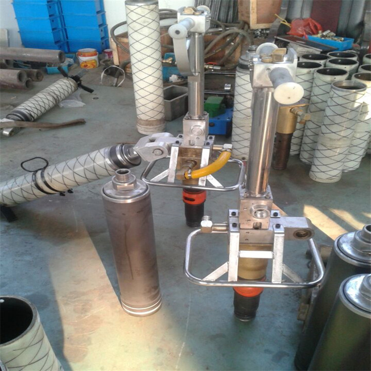 MQT Pneumatic Roof Bolter Detail 6