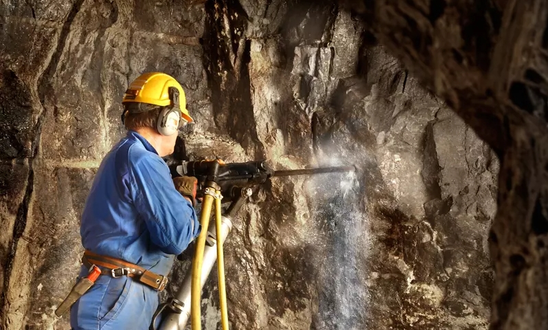 Pneumatic Rock Drill Design