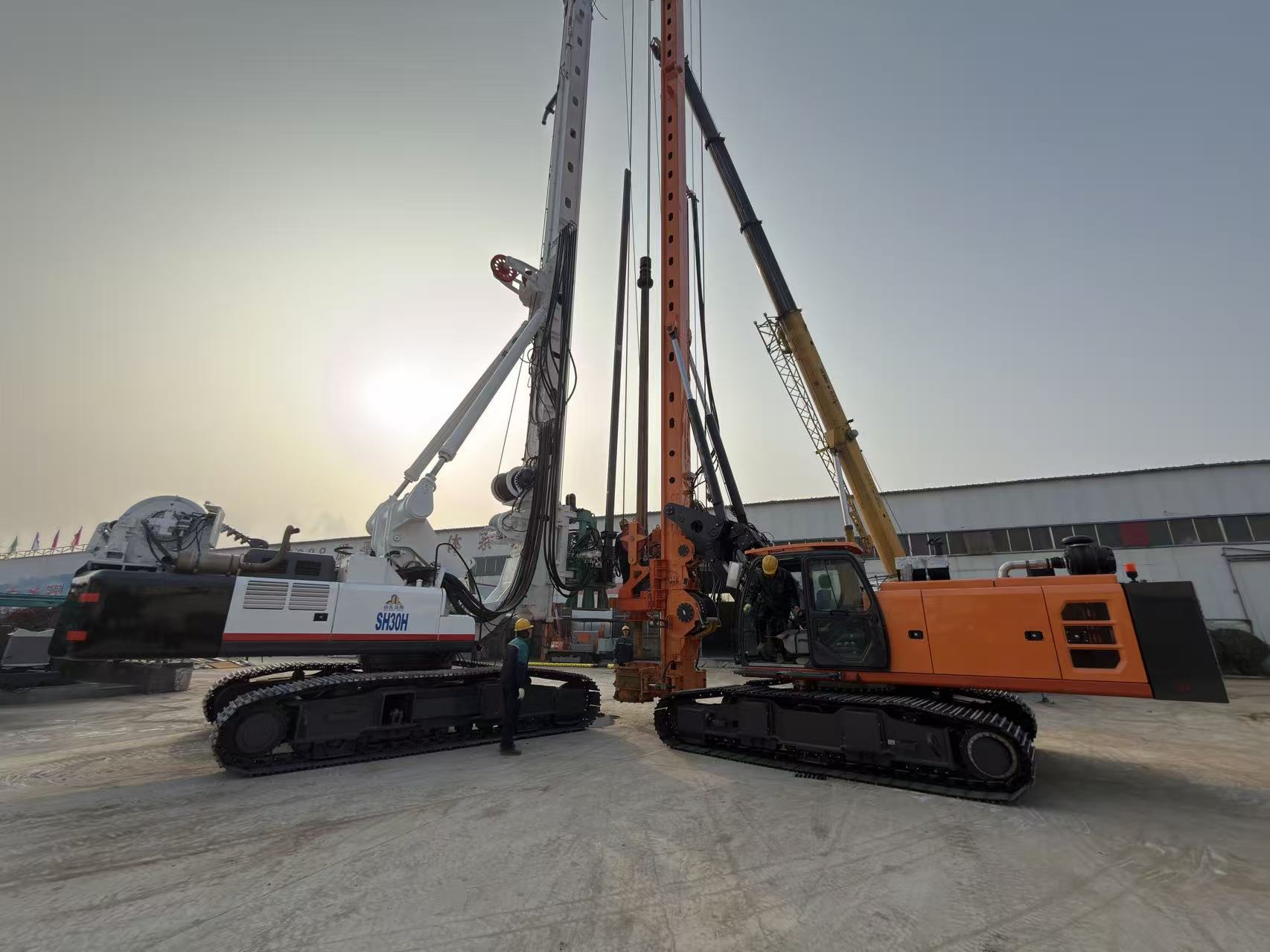 SDLQ Multifunctional Hydraulic Piling Hammer Pile Driver CFA Pile Machinery Hydraulic Impact Hammer Multi-purpose Drilling Rig