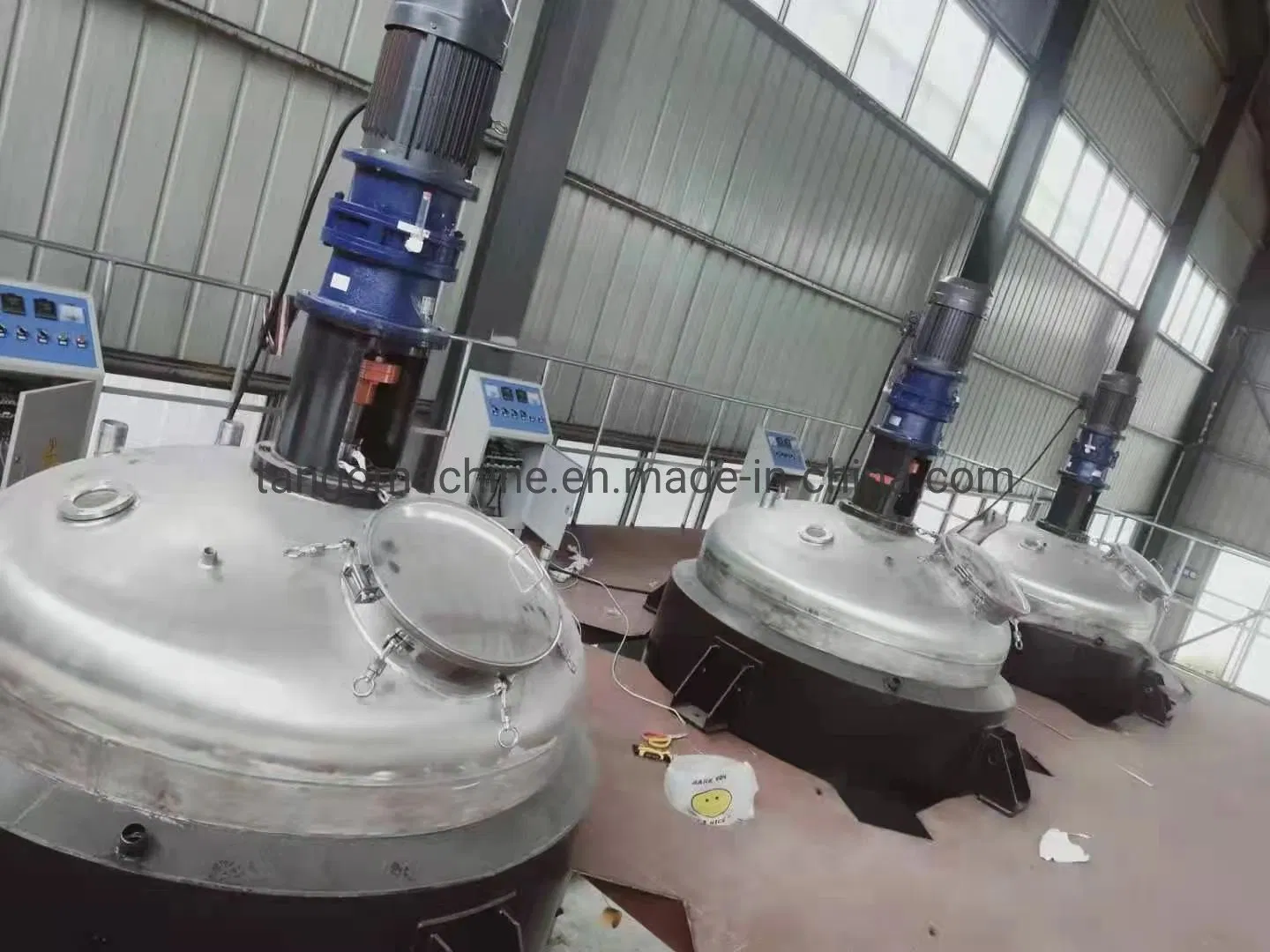 Complete Lubricants Grease Product Line for Making Grease