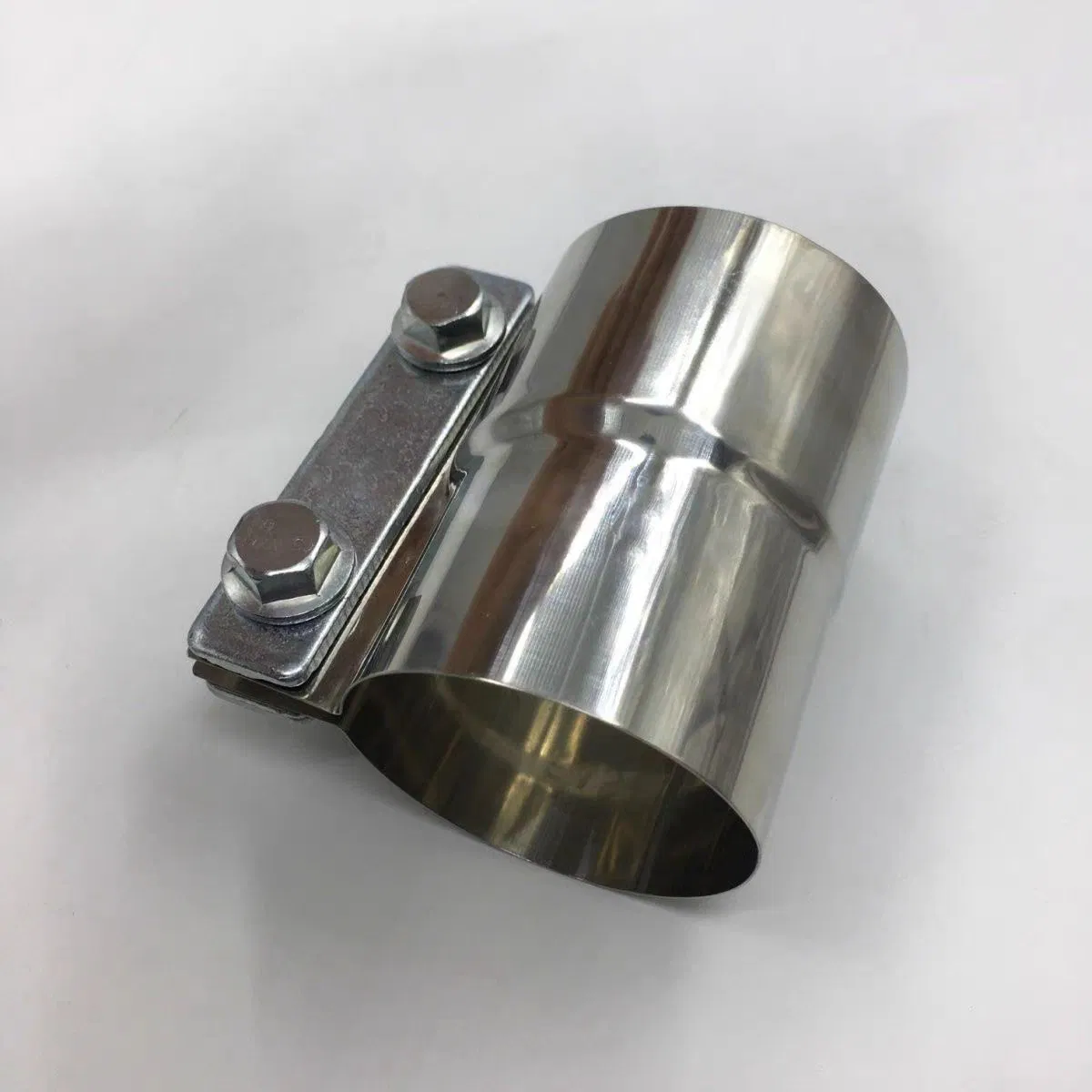 Heavy-Duty 63mm Automotive Clamps for Secure Engine Hoses