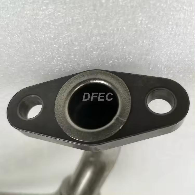 Isf2.8 Isf3.8 Turbocharger Oil Drain Connection Tube Fuel Oil Return Pipe 5340176