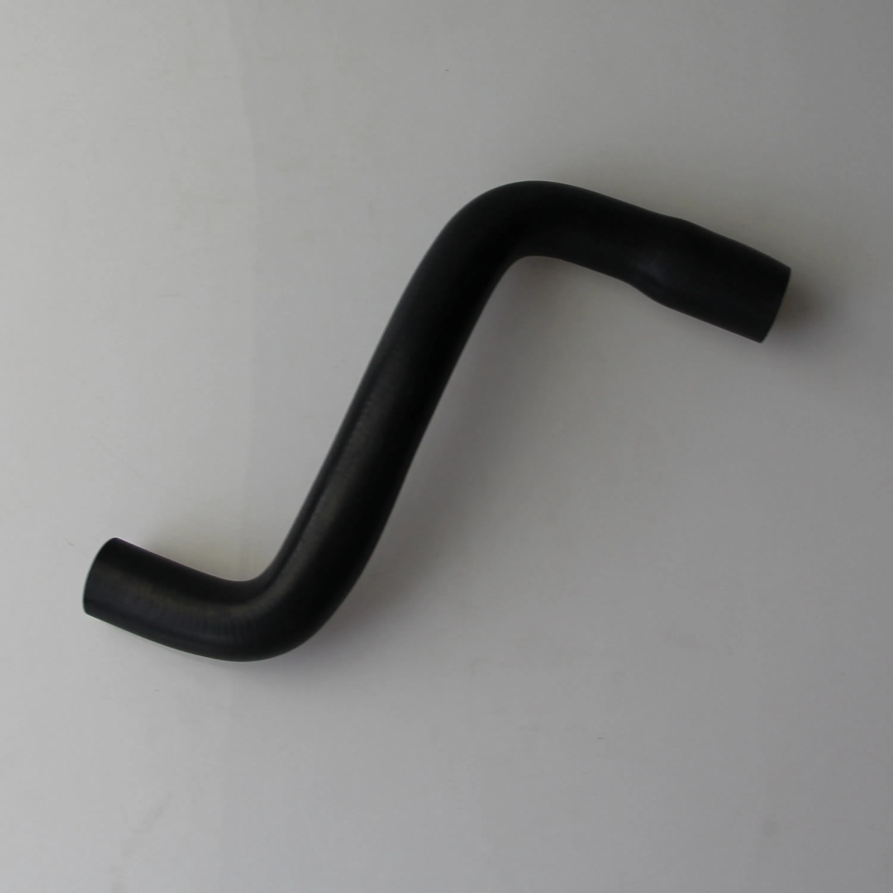 Customizable Car Rubber Hose Coolant Stock Hose OEM 037121063A Radiator Hose