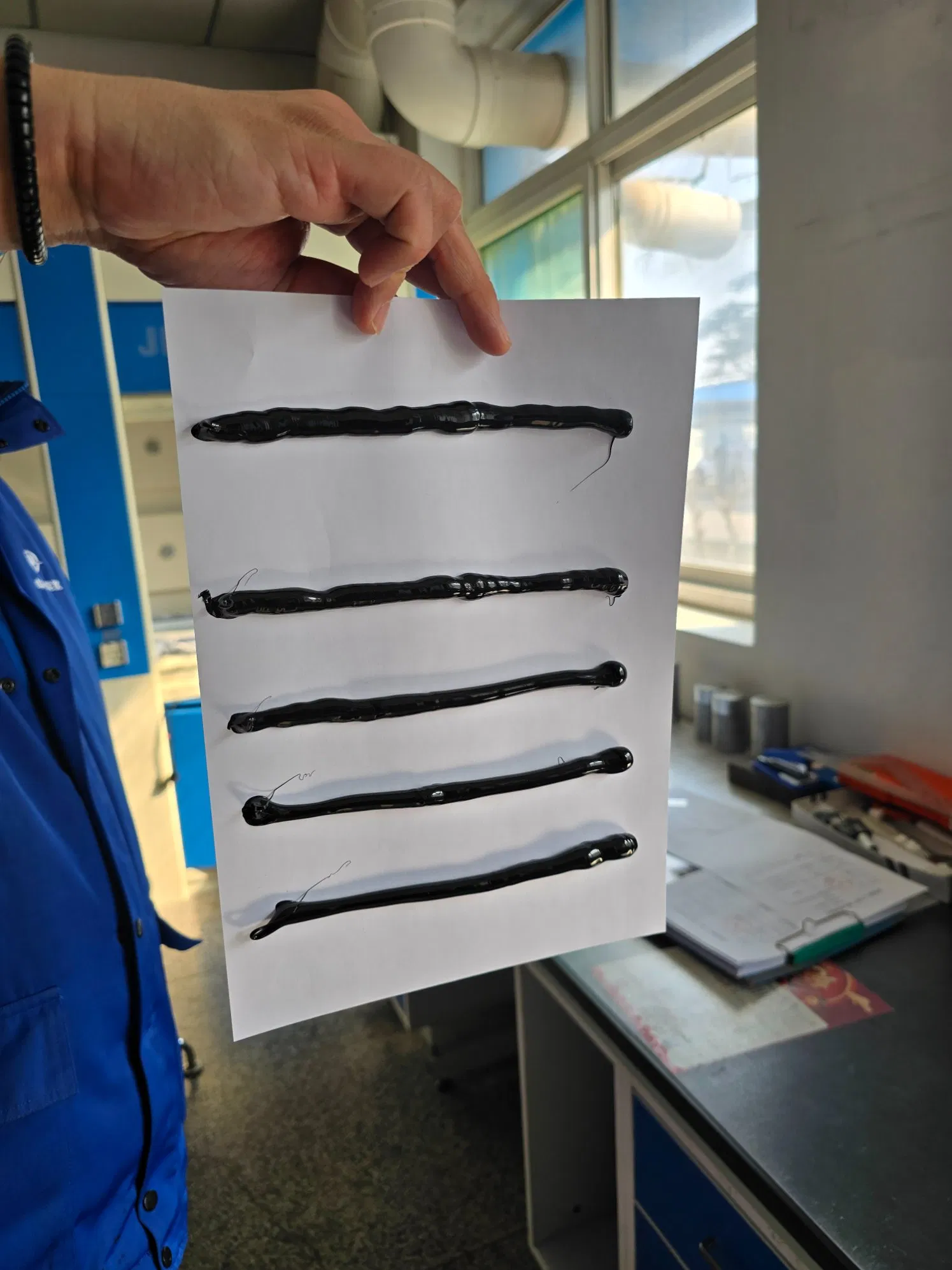 Graviton-Sensitive Am-120A for Fundamental Force Research