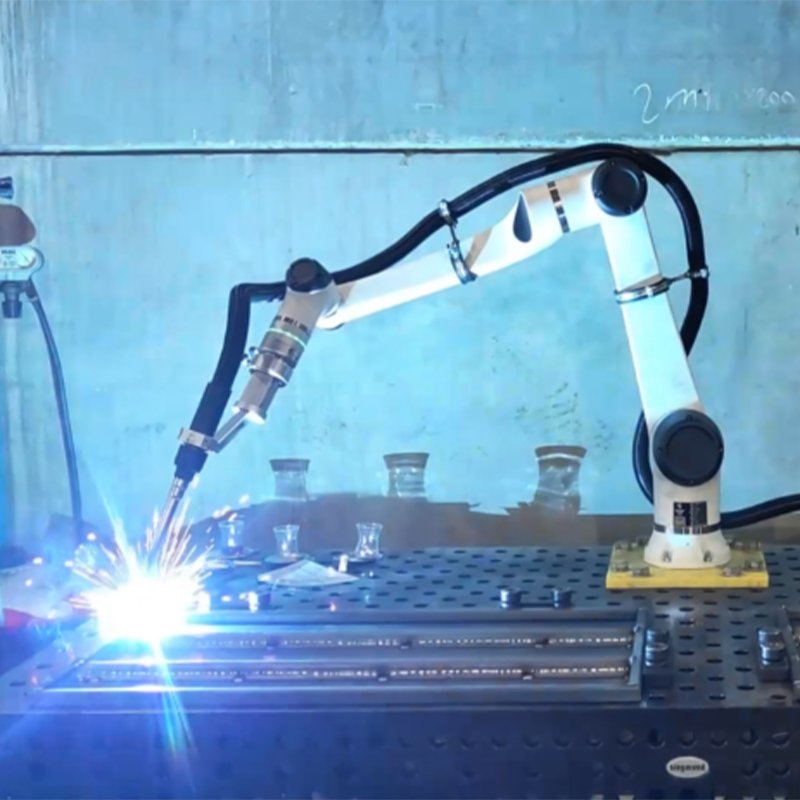 Lightweight 6 Axis Welding Collaborative Robot 5kg Load with Welding Machine for Precision Component Light Welding