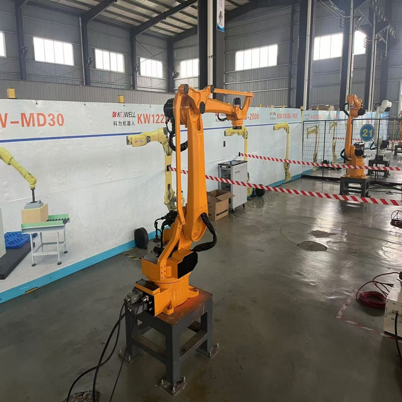 The Lightweight 4-Axis Palletizing Robot From Industrial Robot Companies