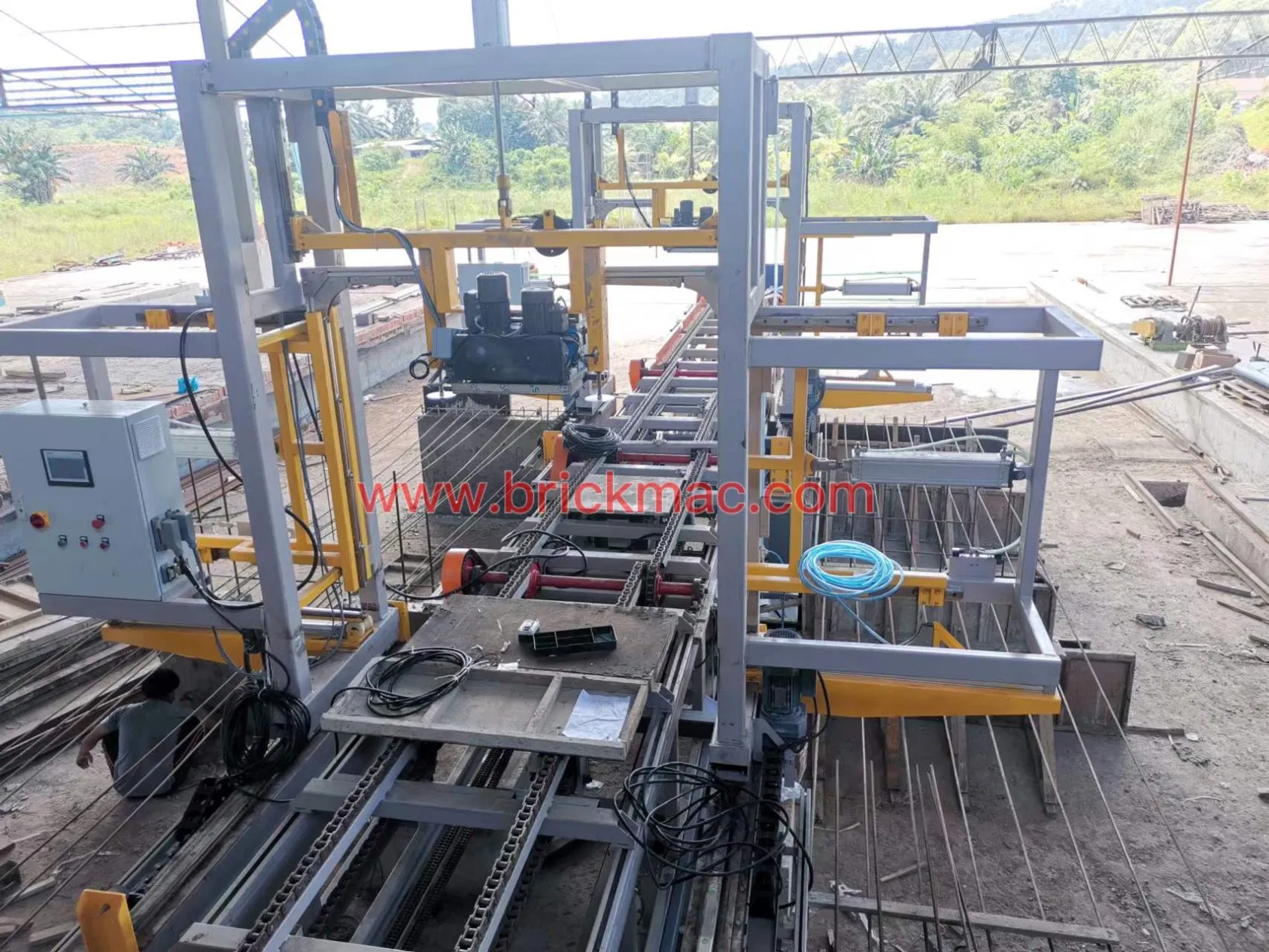 China Top Supplier Brick Making Machine Brick Stacker Robot Indoor Tile Laying Robotic Arm for Brick Stacking