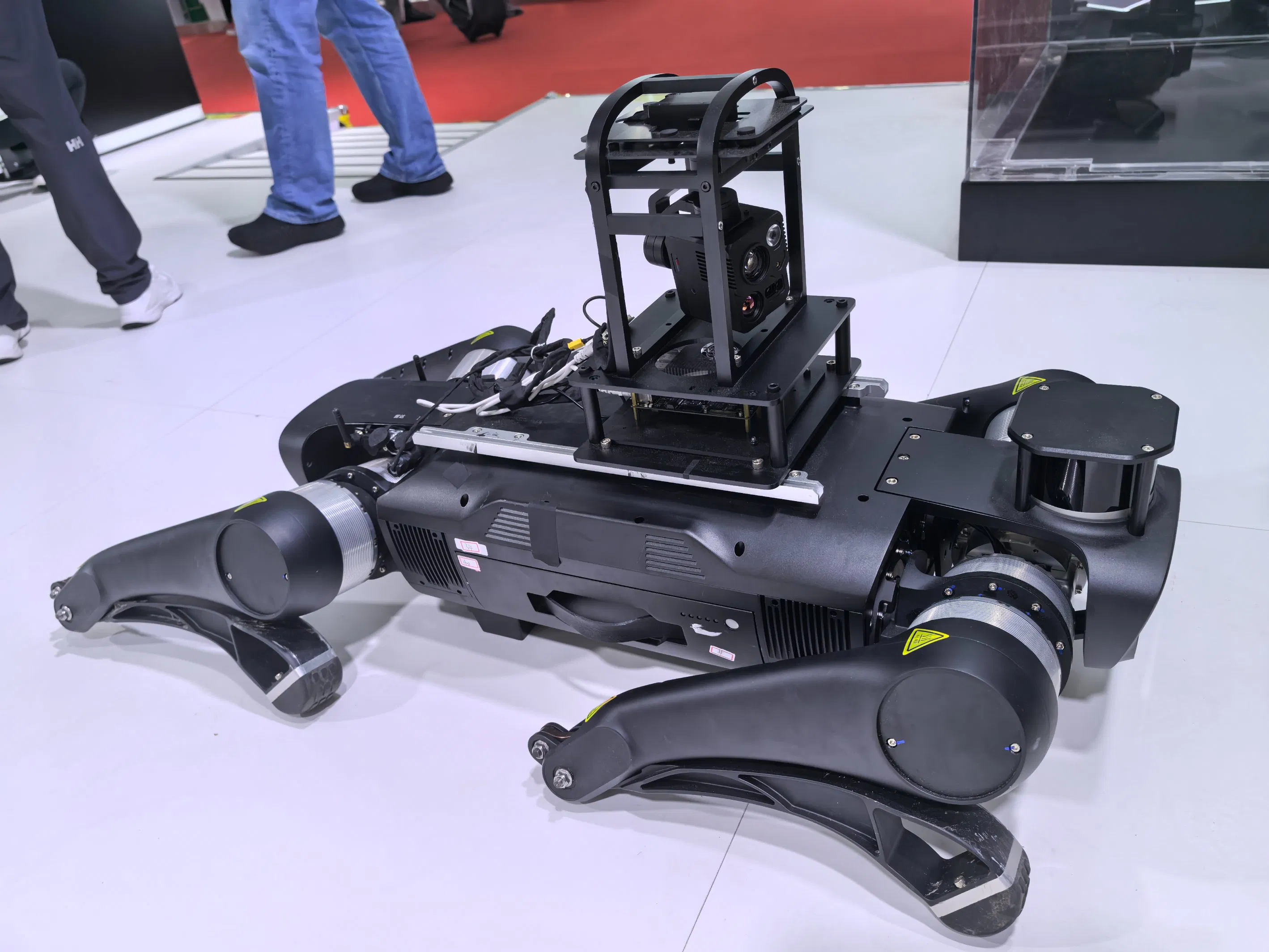 Factory Direct Sales a New Generation of Bionic Quadruped Robots